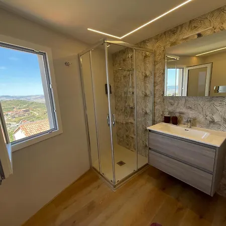 Crysas Appartement Assoro